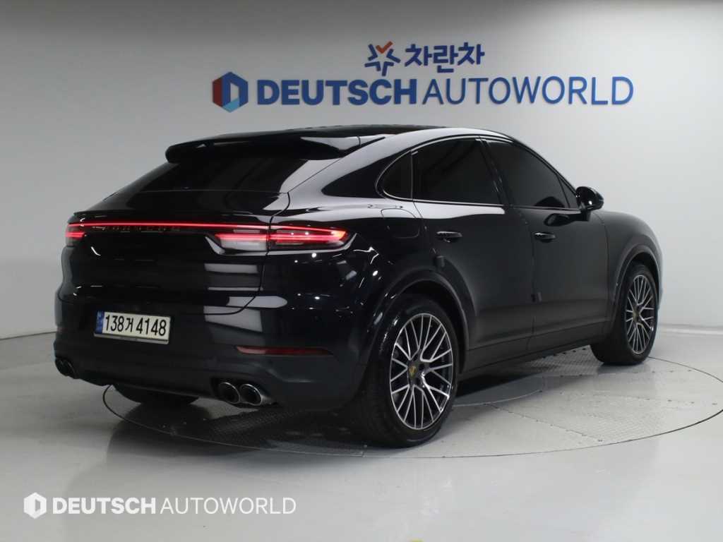 포르쉐 카이엔 3.0 쿠페 사진 2/20
