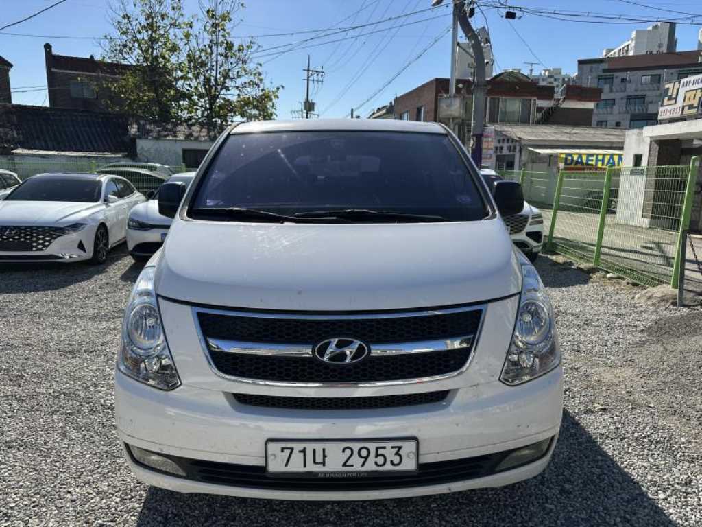 현대 스타렉스 12인승 왜건 CVX 럭셔리 사진