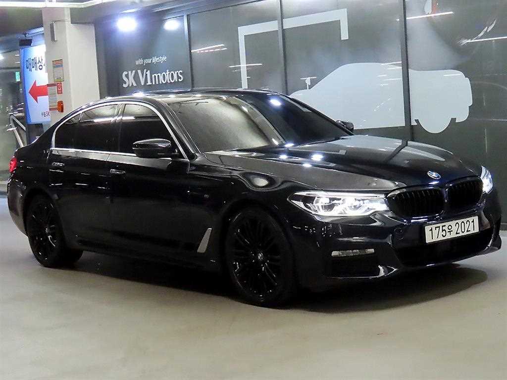 BMW 5시리즈 520d xDrive M 스포츠 플러스 사진
