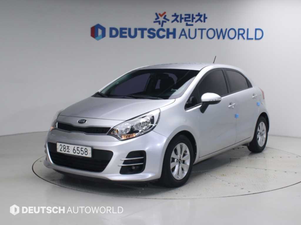 기아 프라이드 5DR 1.6 GDI 럭셔리 사진