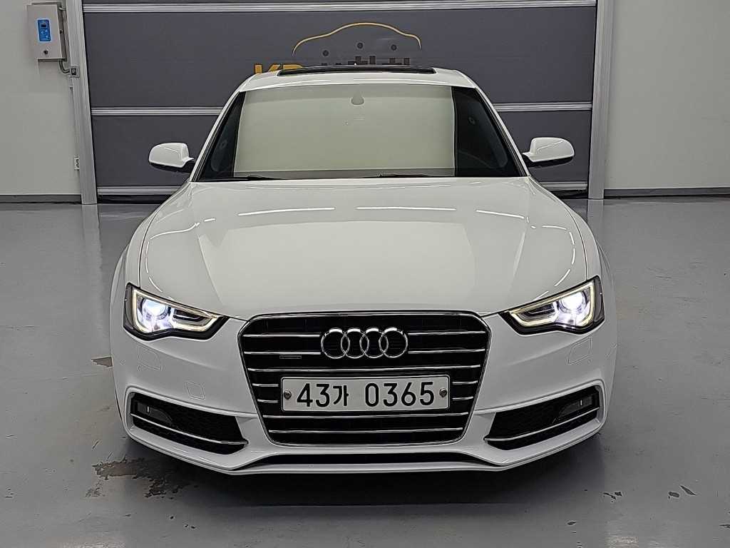아우디 A5 35 TDI 콰트로 다이나믹 스포츠백 사진 2/19