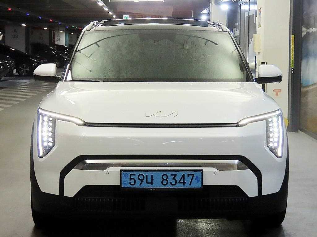 기아 EV3 롱레인지 2WD 어스 사진 2/20
