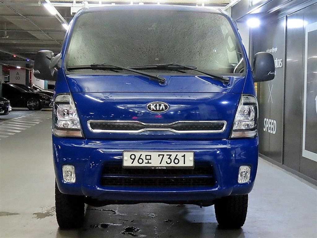 기아 더뉴봉고3 카고 4WD/1.0톤/더블캡/장축 GL라이트 사진 2/18