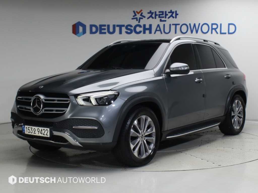 벤츠 GLE 클래스 GLE 300d 4MATIC 사진