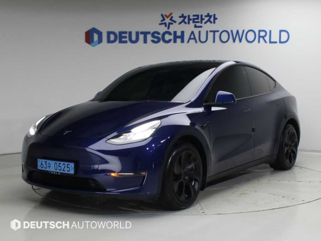 테슬라 모델 Y 롱 레인지 사진