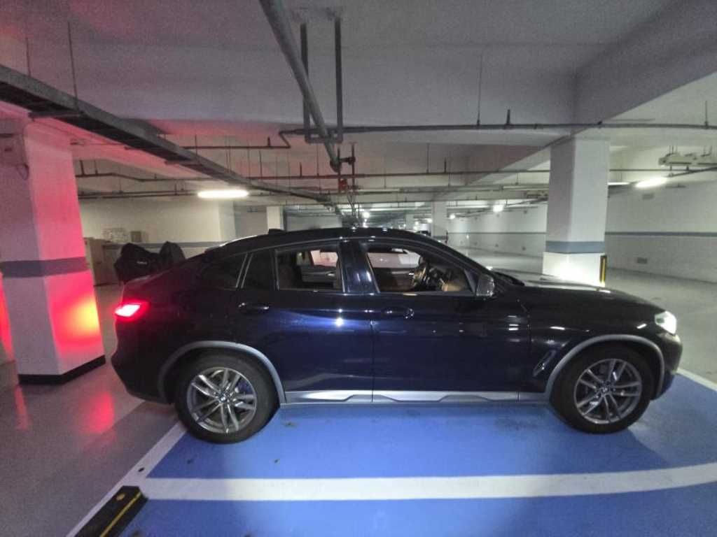 BMW X4 xDrive 20i M 스포츠 X 온라인 익스클루시브 에디션 사진 2/16