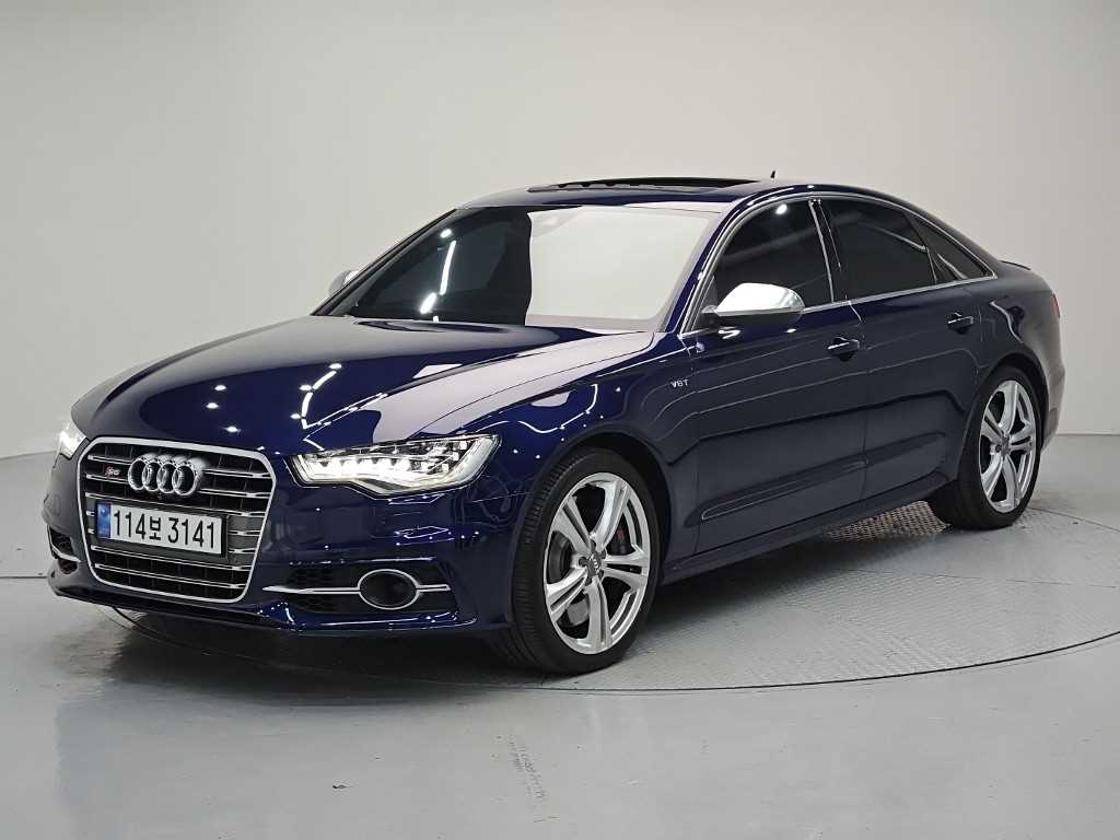 아우디 S6 4.0 TFSI 콰트로 사진