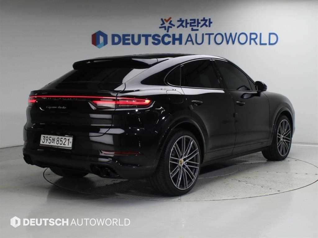 포르쉐 카이엔 4.0 터보 쿠페 사진 2/20