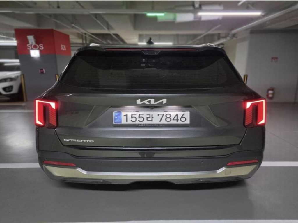 기아 쏘렌토 가솔린 2.5T 2WD 시그니처 사진 2/5