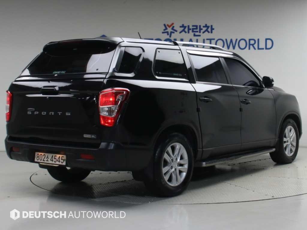 KGM 렉스턴 2WD 디젤 2.2 어드벤처 사진 2/20