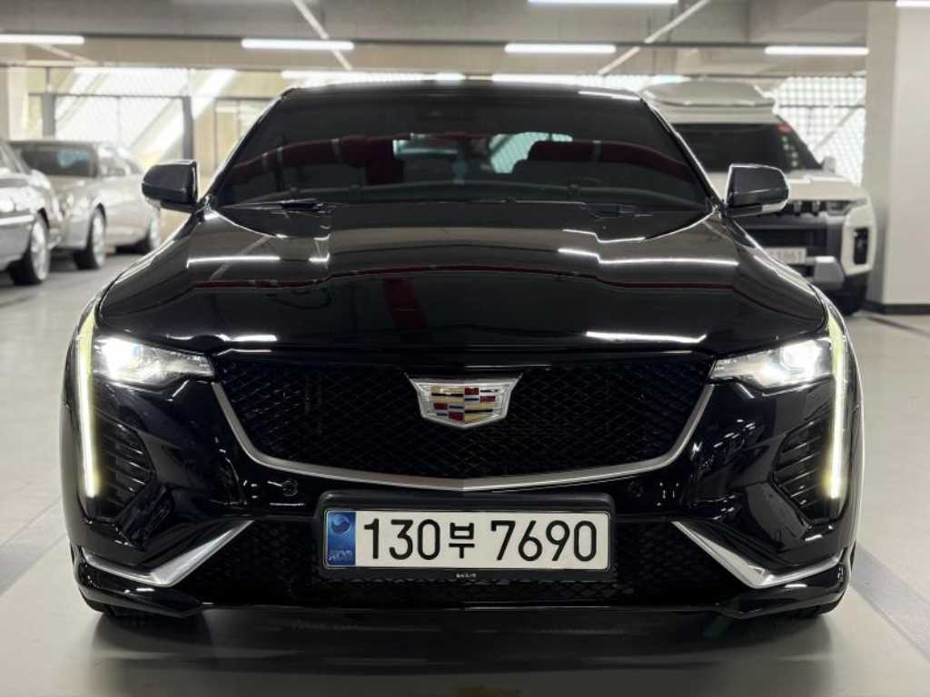 캐딜락 CT4 2.0 스포츠 사진