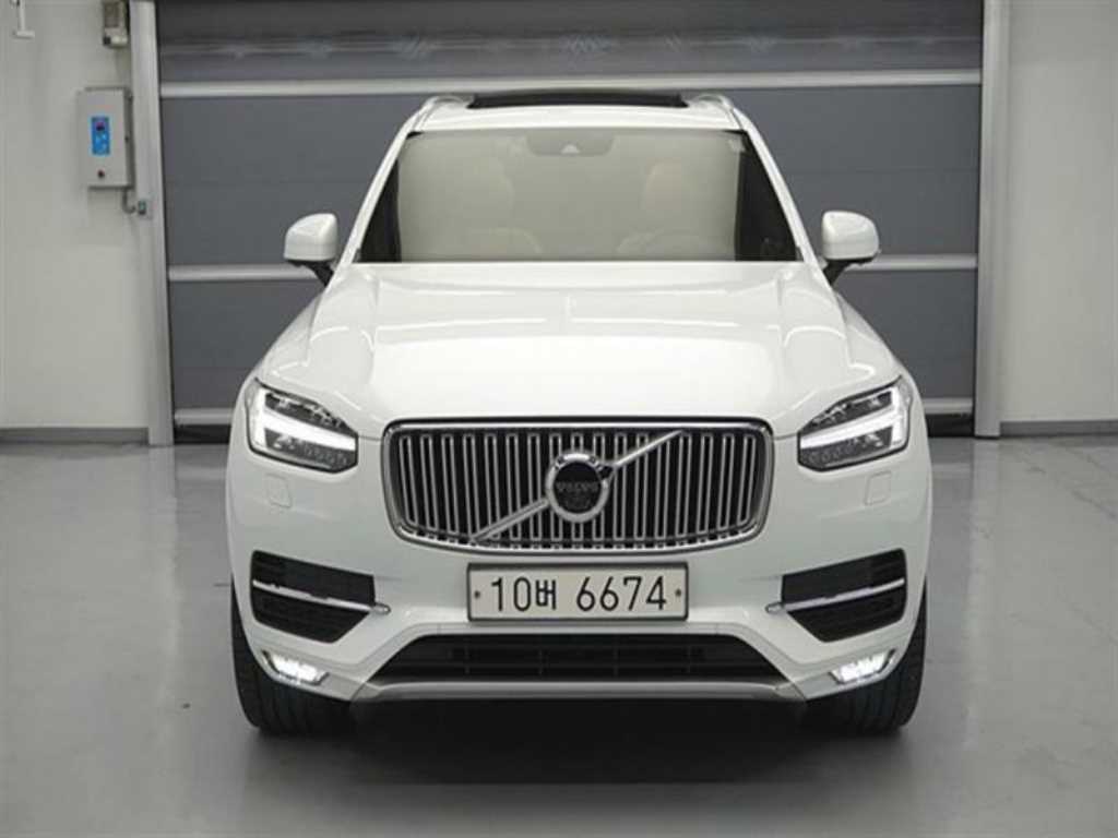 볼보 XC90 2.0 T6 AWD 인스크립션 사진 2/20