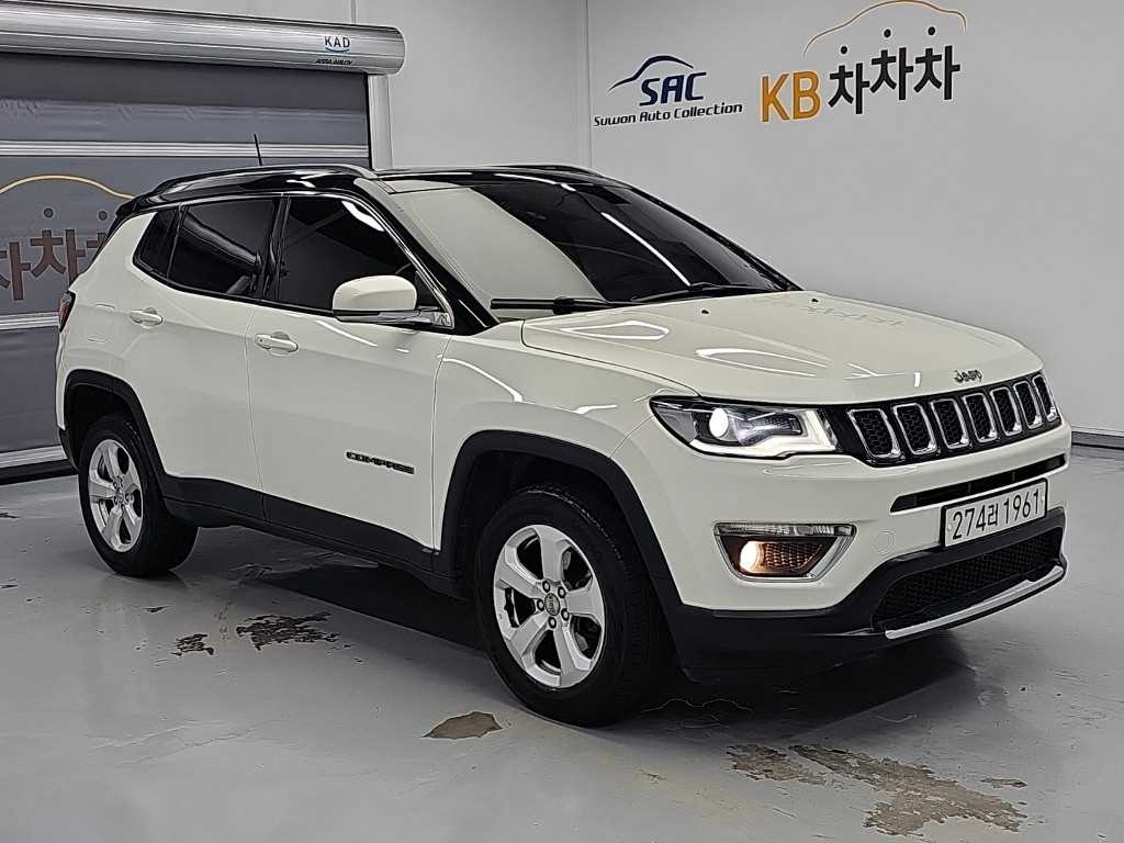 지프 컴패스 2.4 AWD 리미티드 사진