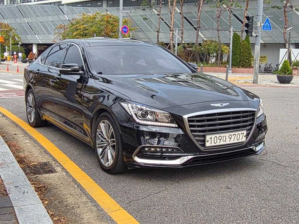 제네시스 G80 3.3 GDI 럭셔리 사진 2/15