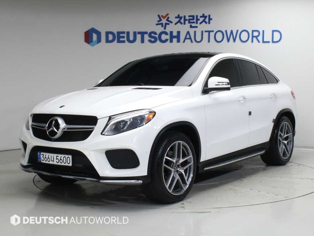 벤츠 GLE 클래스 GLE 350 d 4MATIC 쿠페 사진