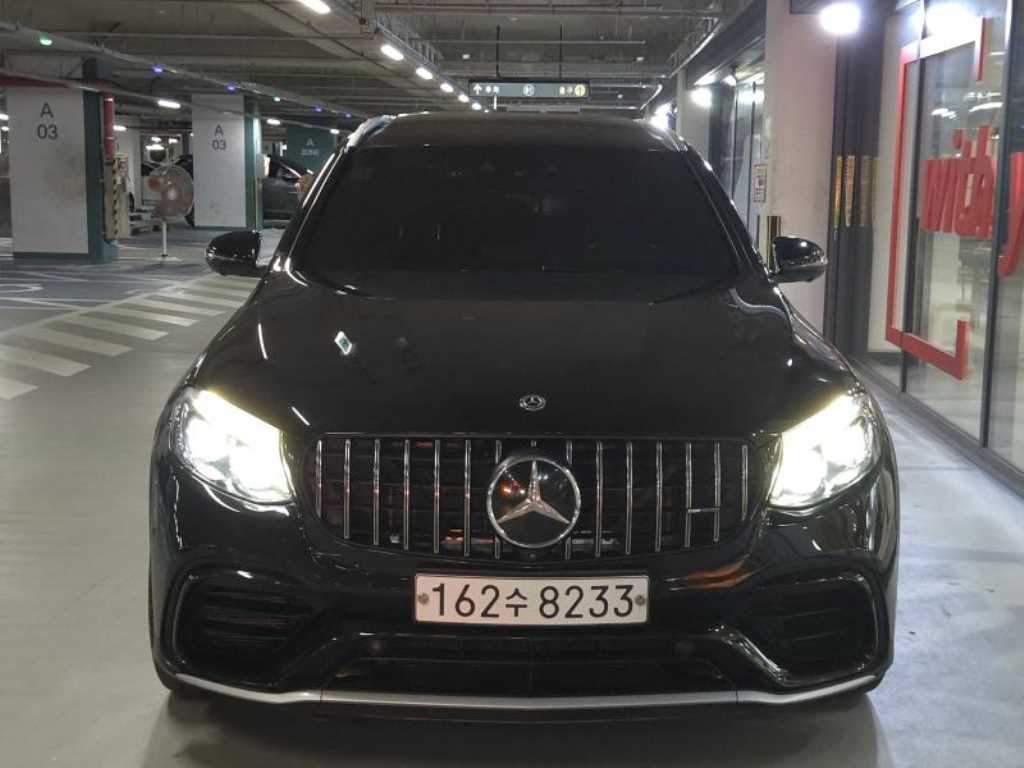 벤츠 GLC 클래스 AMG GLC 63 4MATIC+ 사진 2/20