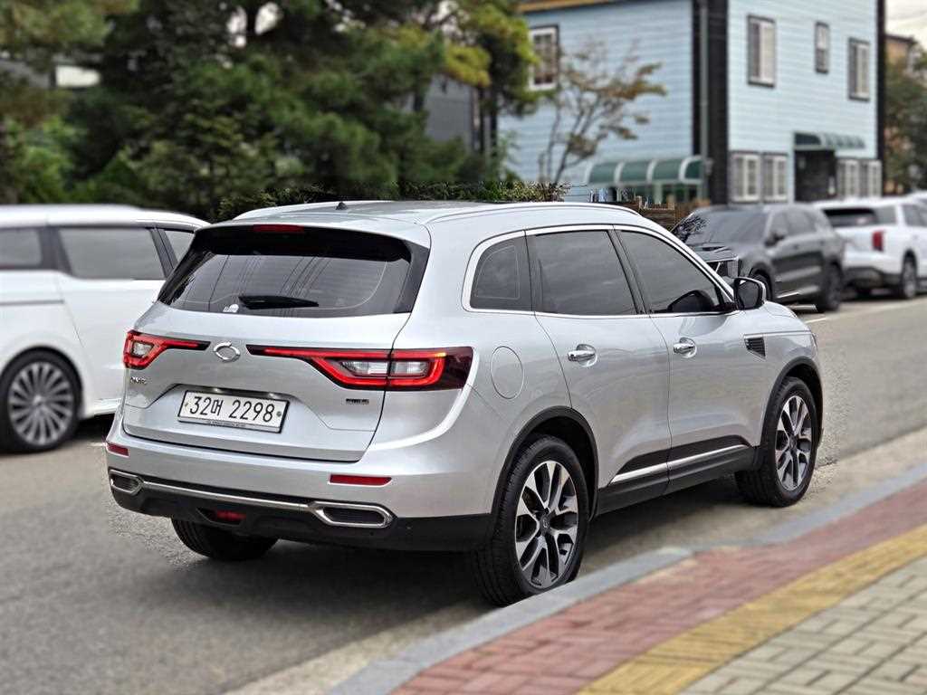 르노코리아 QM6 디젤 2WD RE 시그니처 사진 2/20