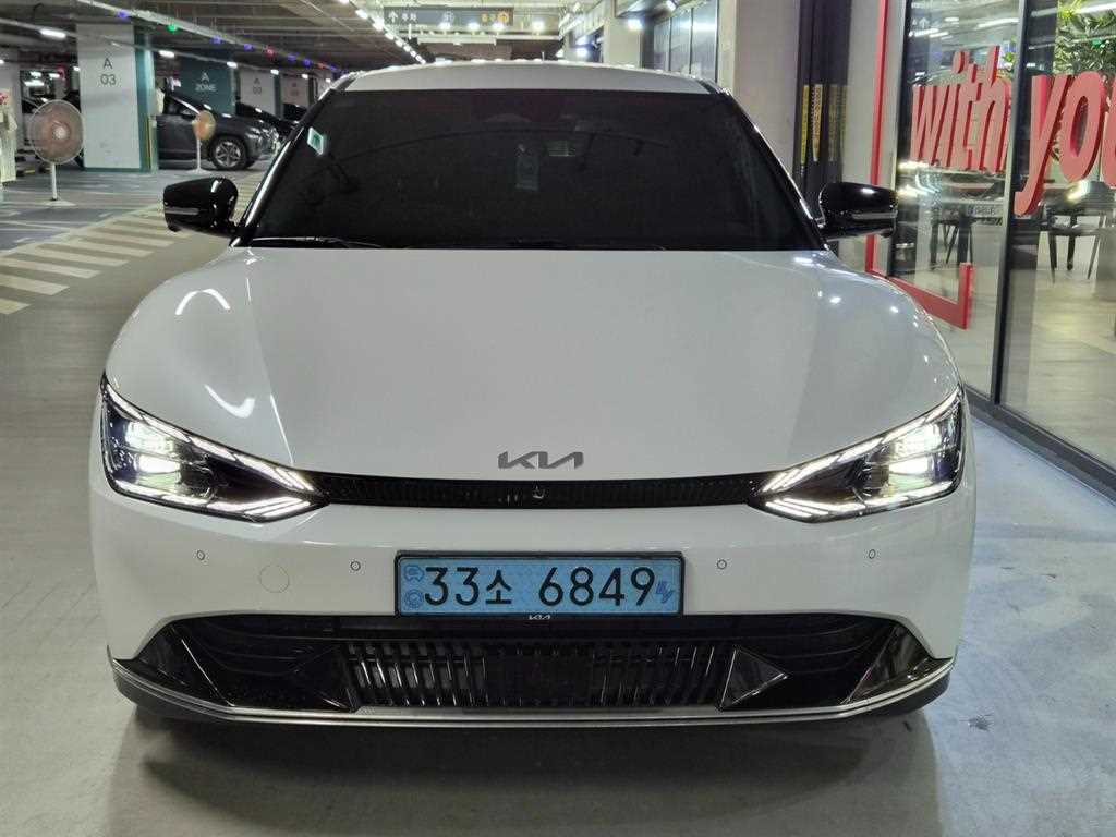 기아 EV6 롱레인지 어스 사진 2/20