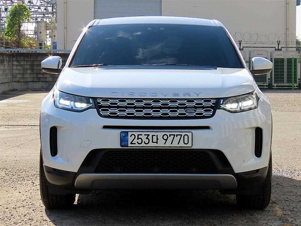 랜드로버 디스커버리 스포츠 D180 S 사진