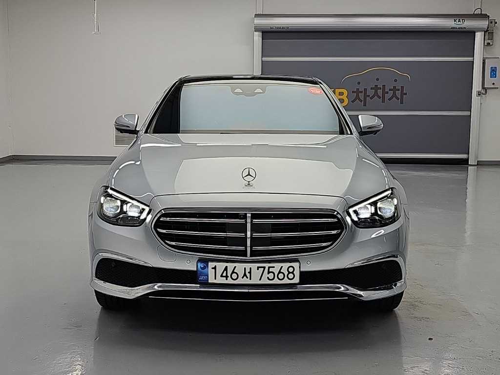 벤츠 E 클래스 E450 4MATIC 익스클루시브 사진 2/19