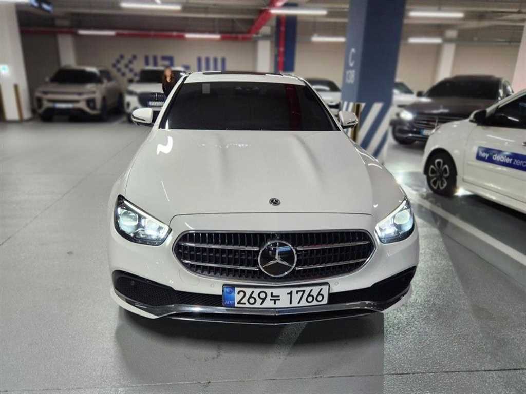 벤츠 E 클래스 E350 4MATIC 아방가르드 사진