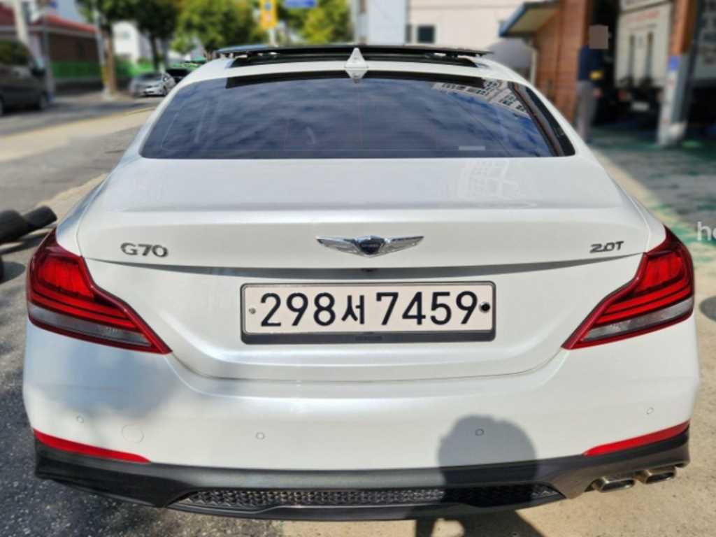 제네시스 G70 2.0T 엘리트 사진 2/7