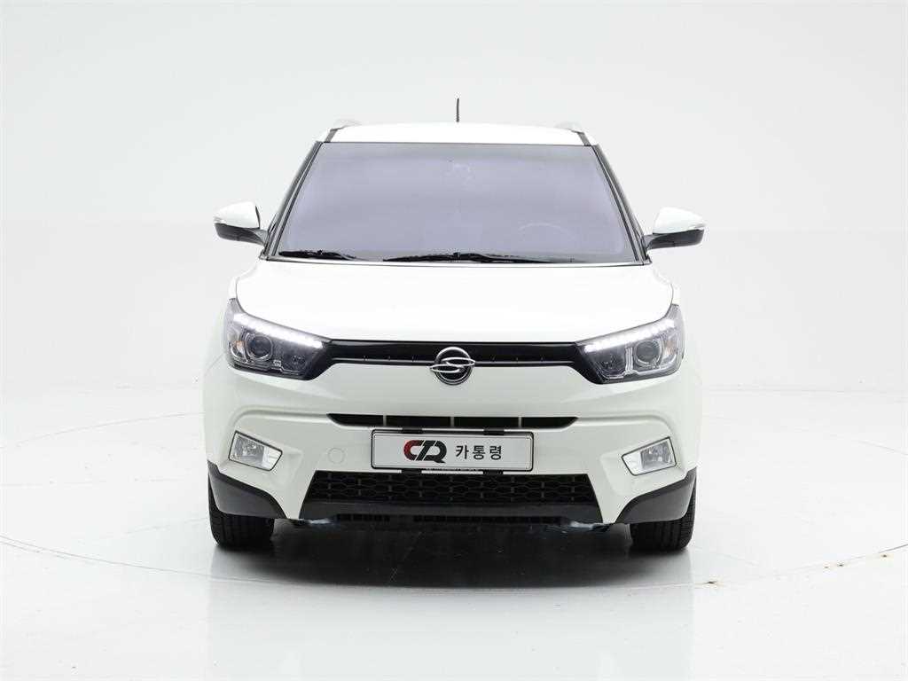 KGM 티볼리 디젤 2WD 1.6 VX 사진 2/19
