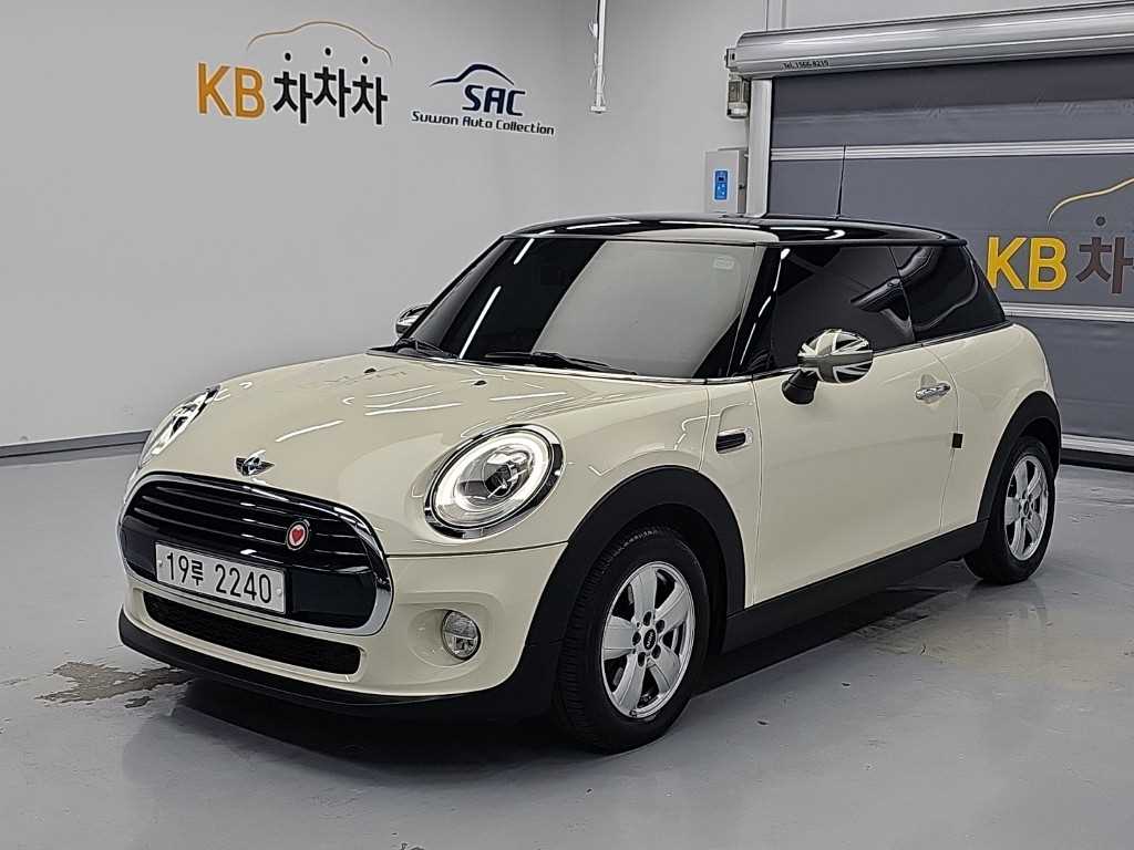 MINI 쿠퍼 기본형 사진