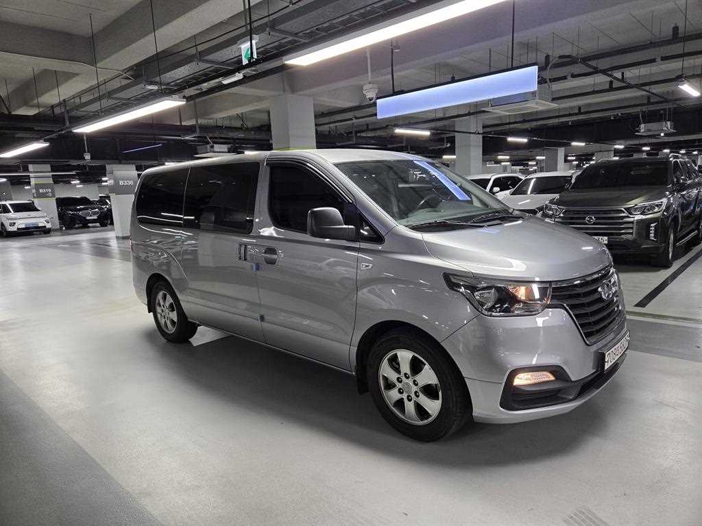 현대 스타렉스 2WD 웨건 12인승 스마트 사진