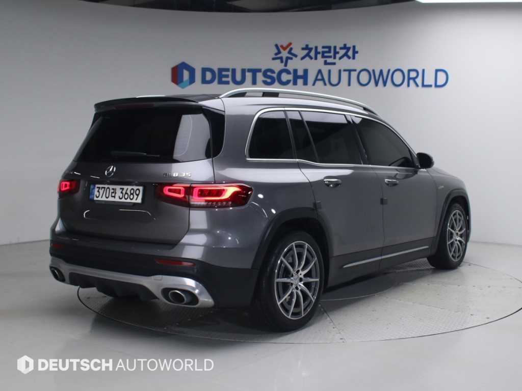 벤츠 GLB 클래스 AMG GLB 35 4MATIC 사진 2/20