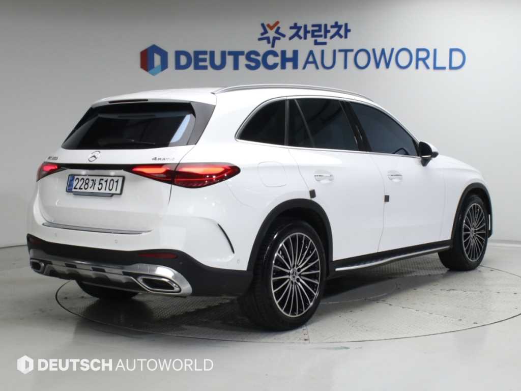 벤츠 GLC 클래스 GLC300 4MATIC 사진 2/20