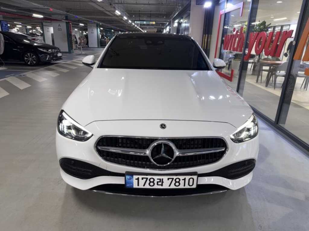 벤츠 C 클래스 C200 4MATIC 아방가르드 사진