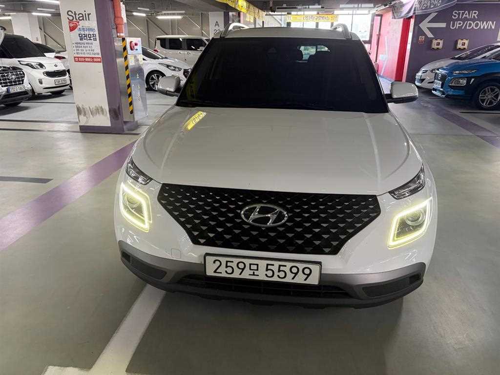 현대 베뉴 1.6 플럭스 사진