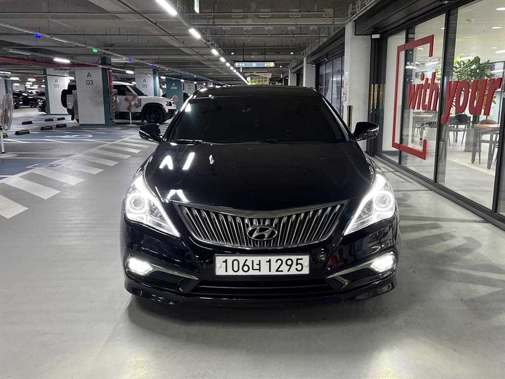 현대 그랜저 HG300 PREMIUM 사진 2/17