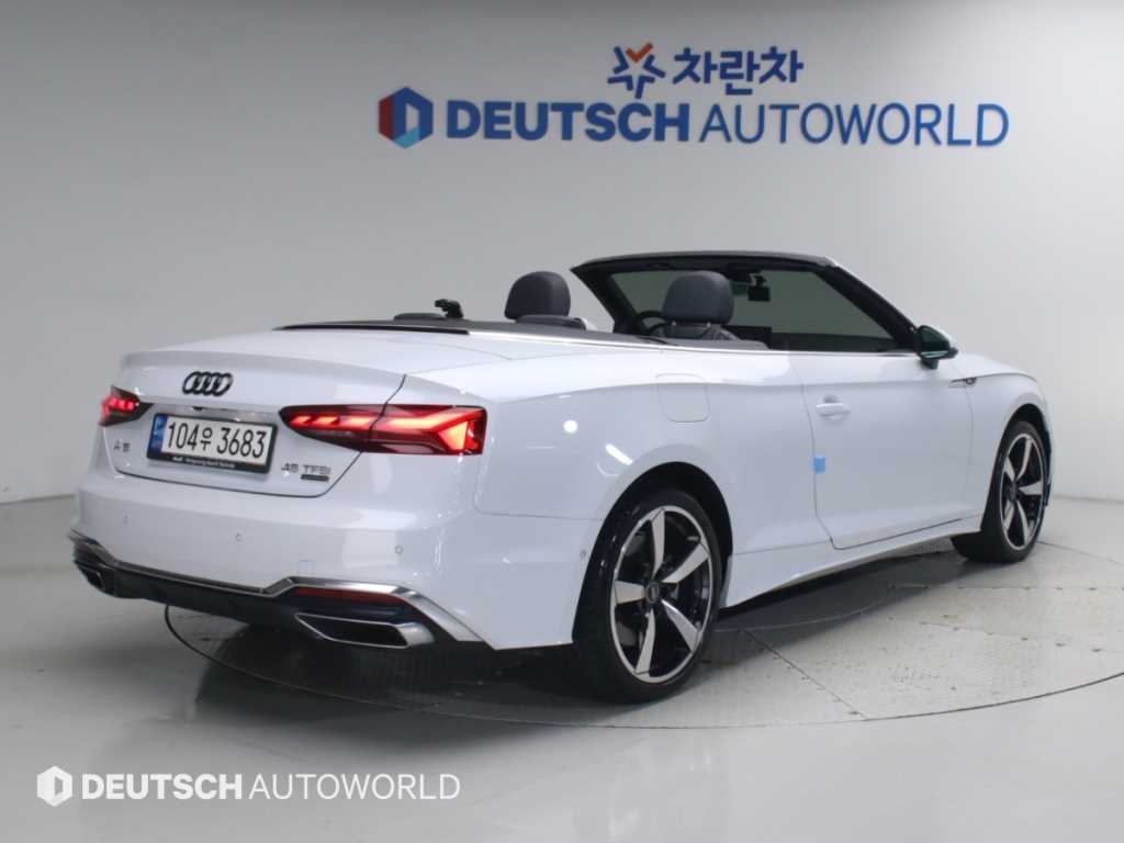 아우디 A5 45 TFSI 콰트로 프리미엄 카브리올레 사진 2/20