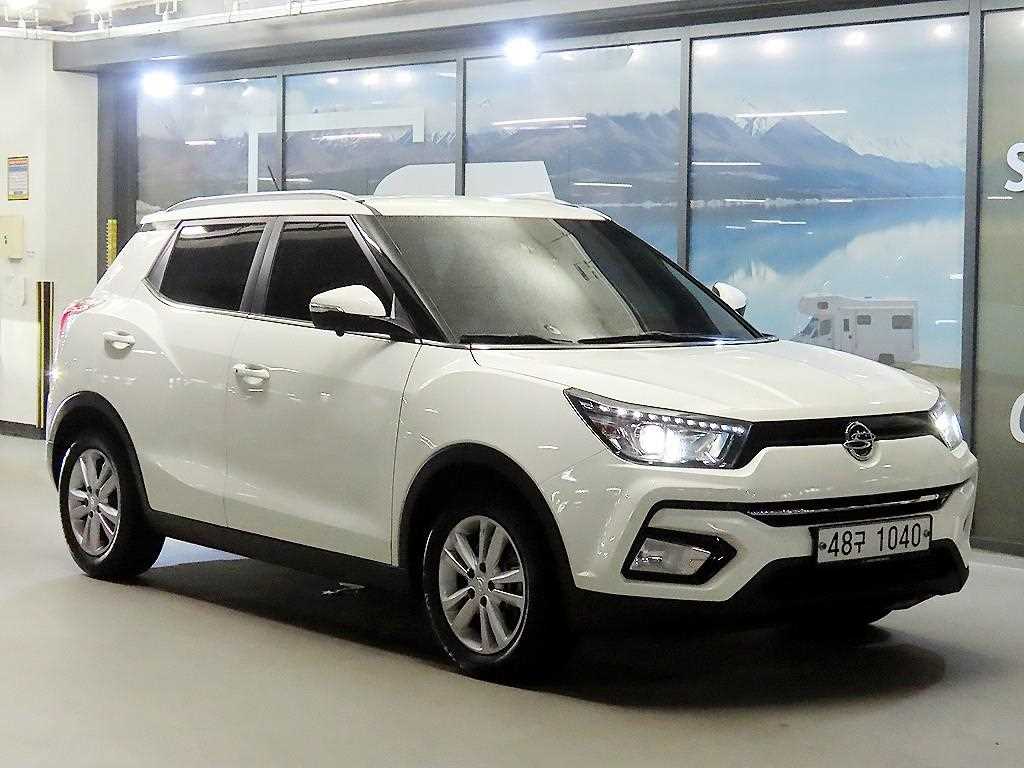 KGM 티볼리 2WD 가솔린 VX 사진 2/20