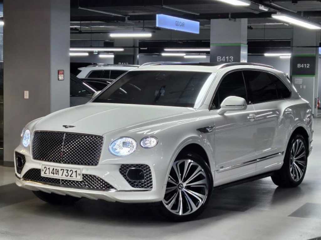 벤틀리 벤테이가 4.0 V8 사진 2/20