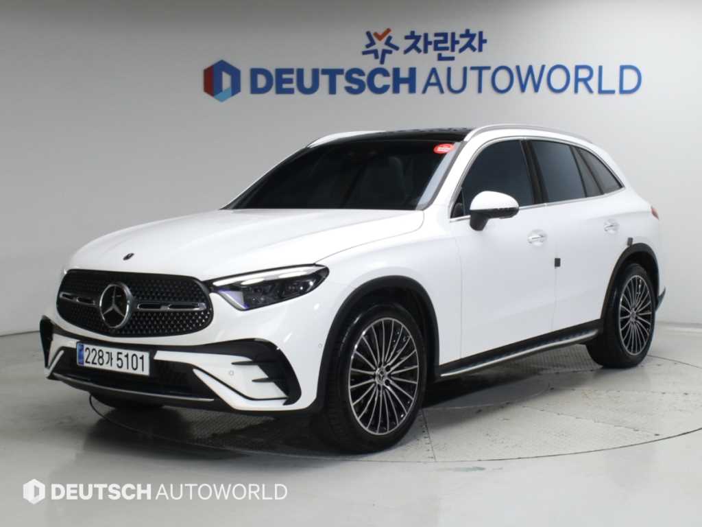벤츠 GLC 클래스 GLC300 4MATIC 사진