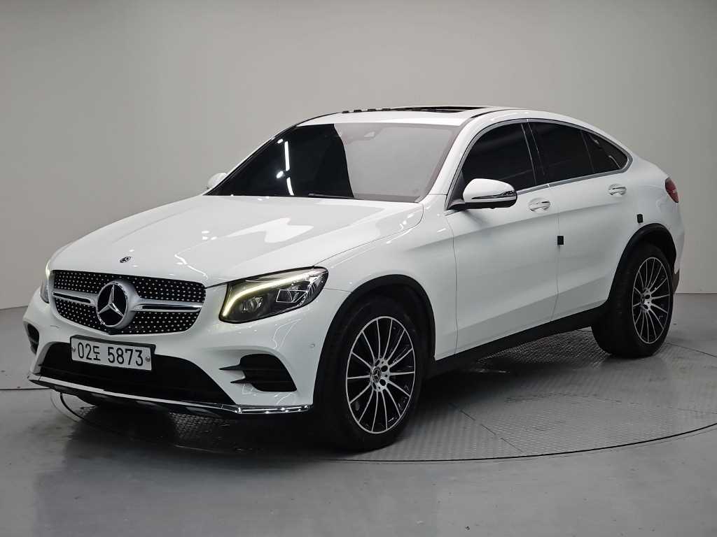 벤츠 GLC 클래스 GLC 300 4MATIC 쿠페 사진