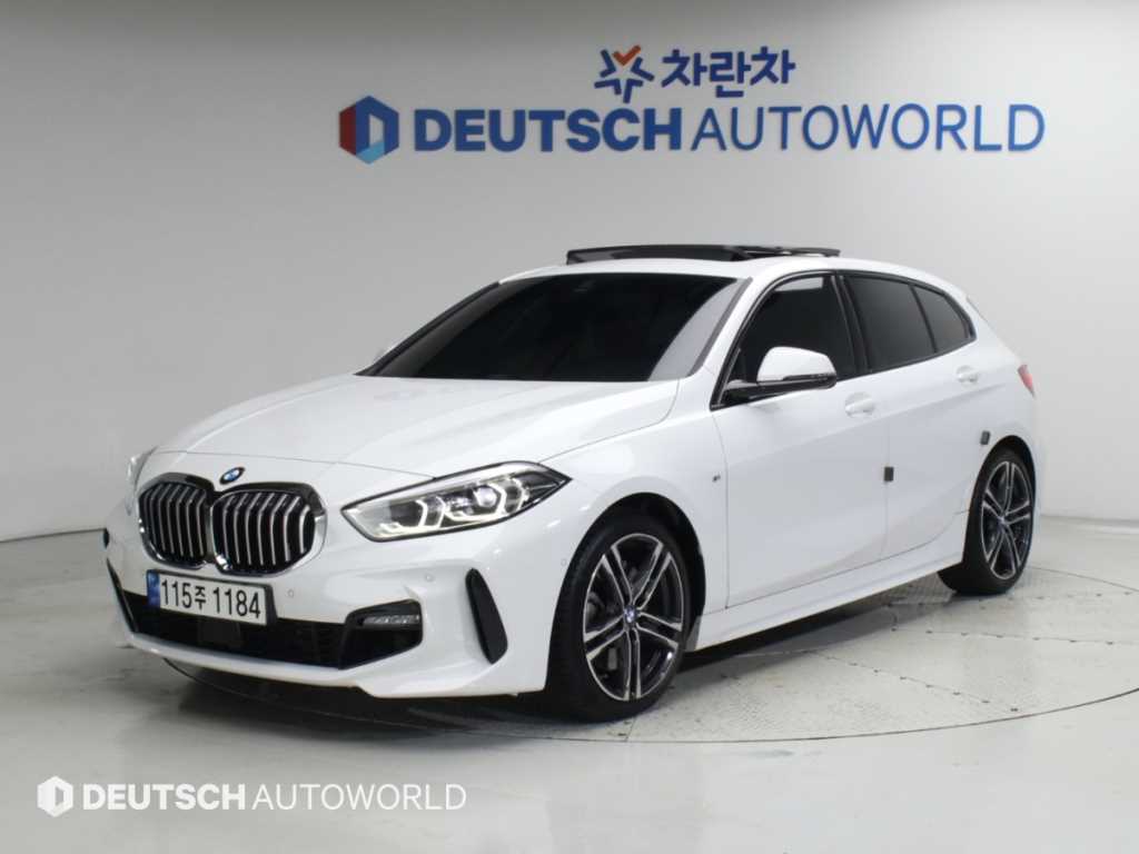 BMW 1시리즈 120i M 스포츠 사진