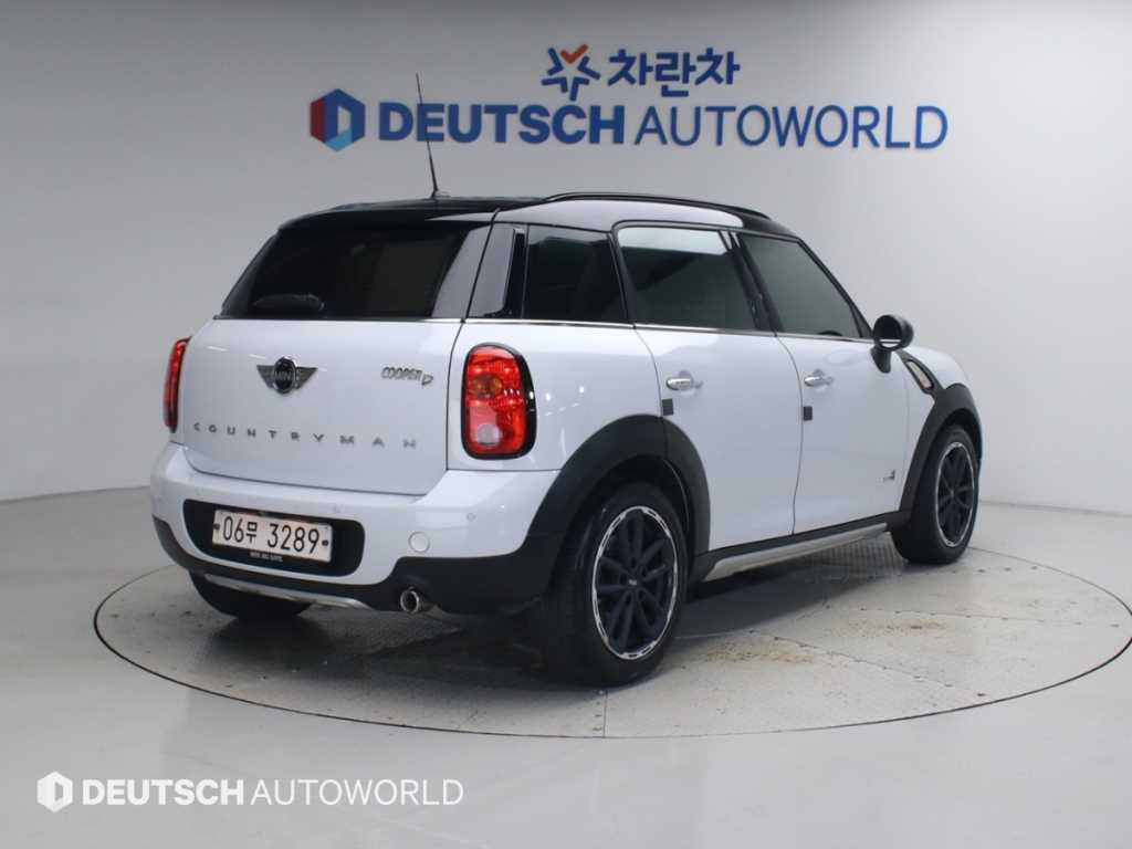 MINI 컨트리맨 2.0 쿠퍼 D ALL4 에필로그 에디션 사진 2/20