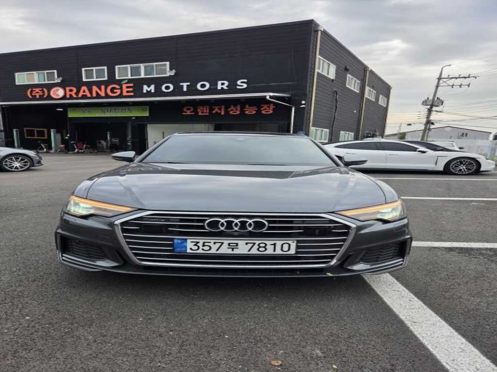 아우디 A6 45 TFSI 콰트로 프리미엄 사진