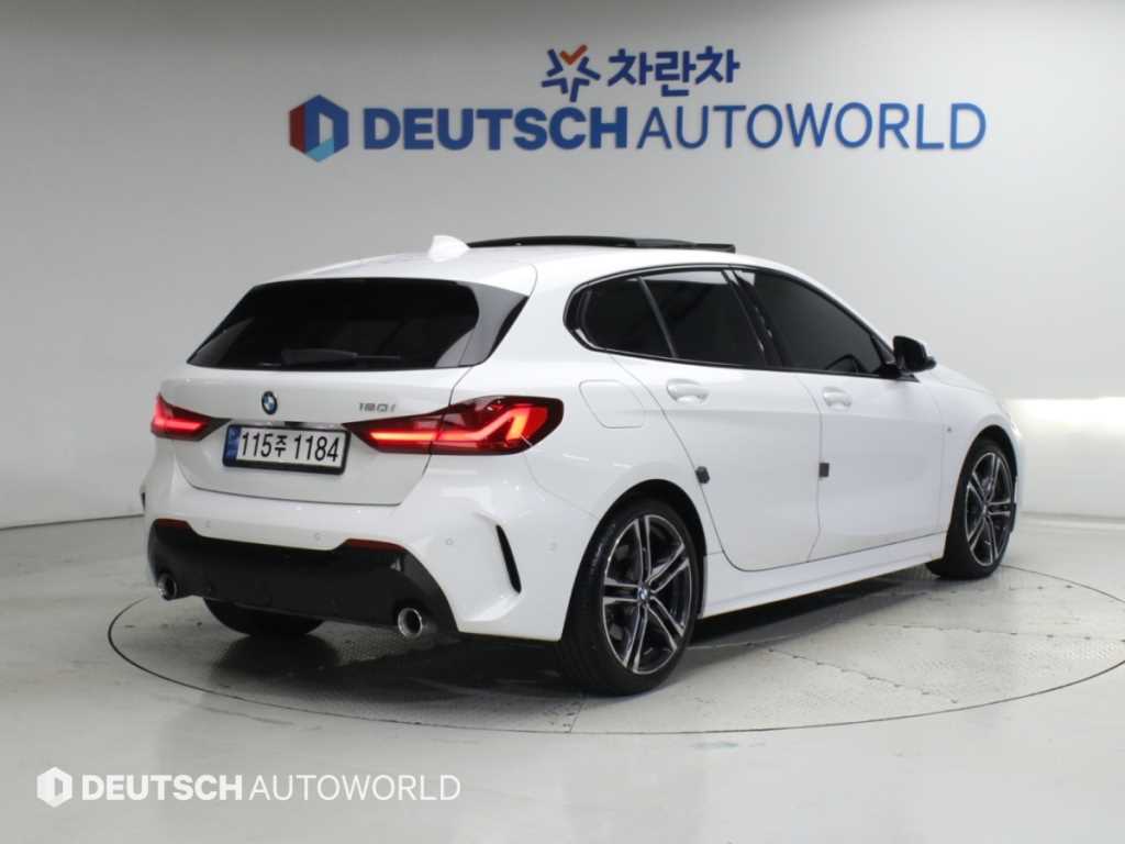 BMW 1시리즈 120i M 스포츠 사진 2/20