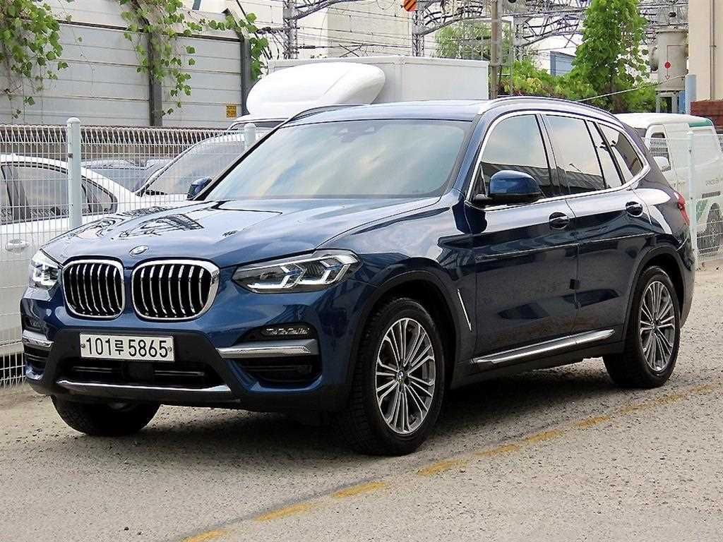 BMW X3 xDrive 20i 럭셔리 사진 2/20