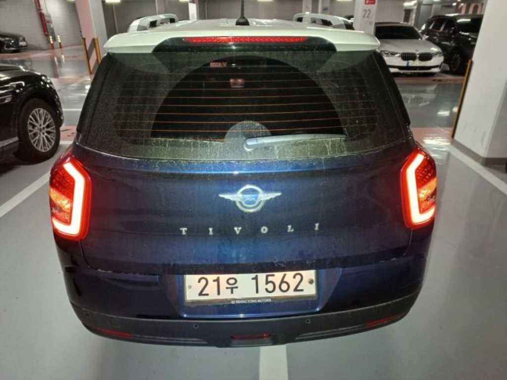 KGM 티볼리 2WD 가솔린 1.6 IX 사진 2/6