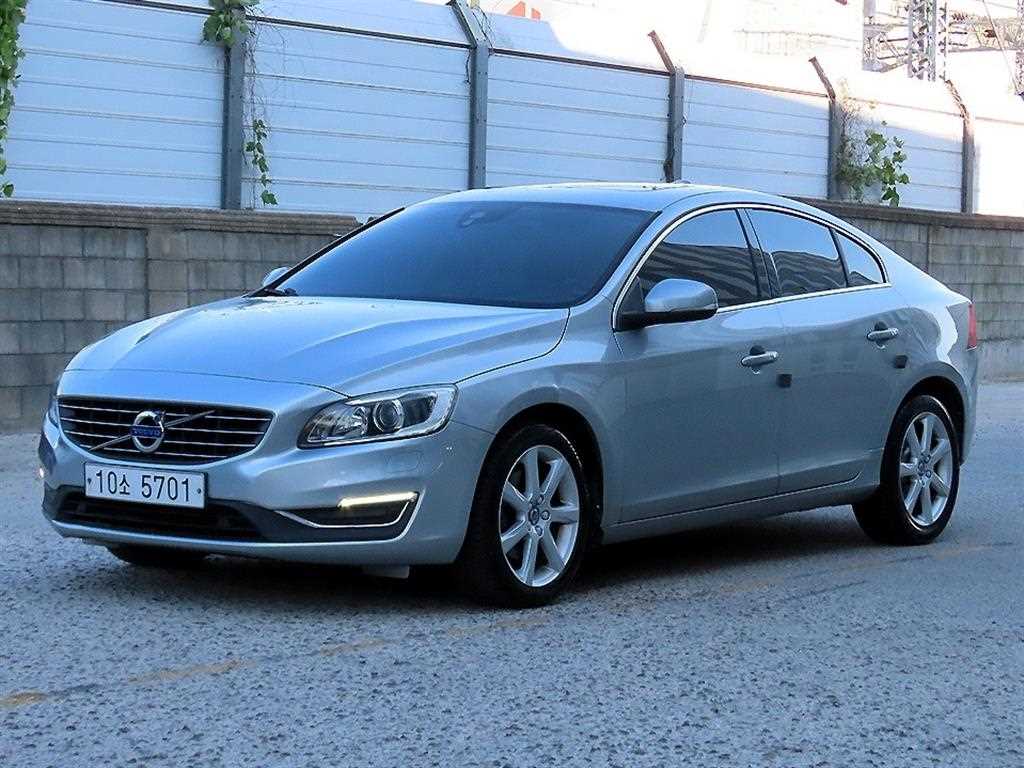 볼보 S60 D3 사진 2/20