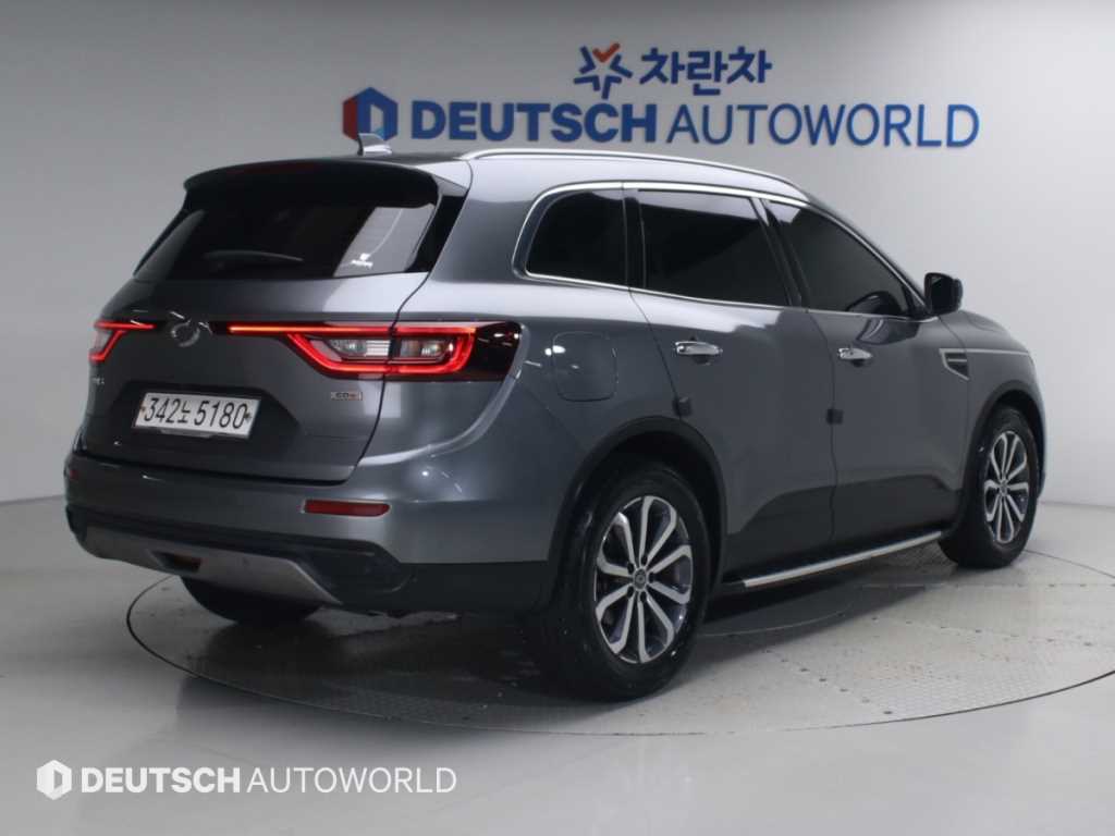 르노코리아 QM6 가솔린 2.0 GDe RE 2WD 사진 2/20
