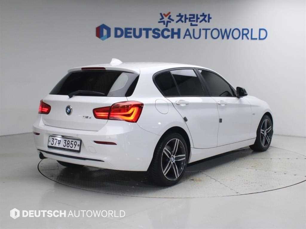 BMW 1시리즈 118d 스포츠 사진 2/20