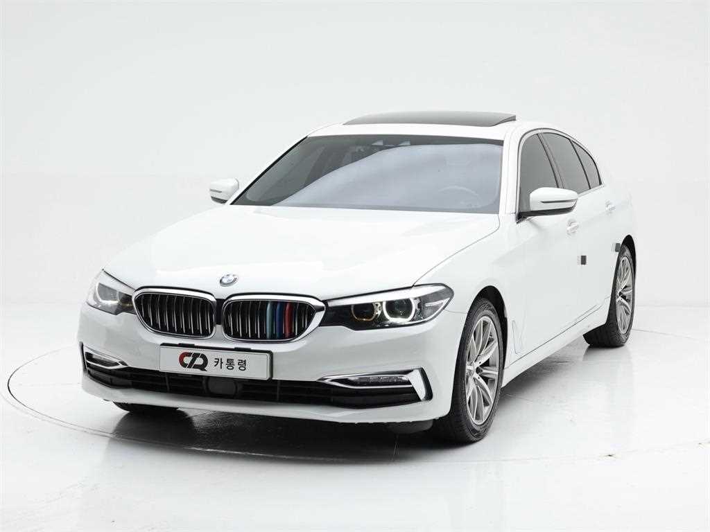 BMW 5시리즈 520i 럭셔리 사진 2/20