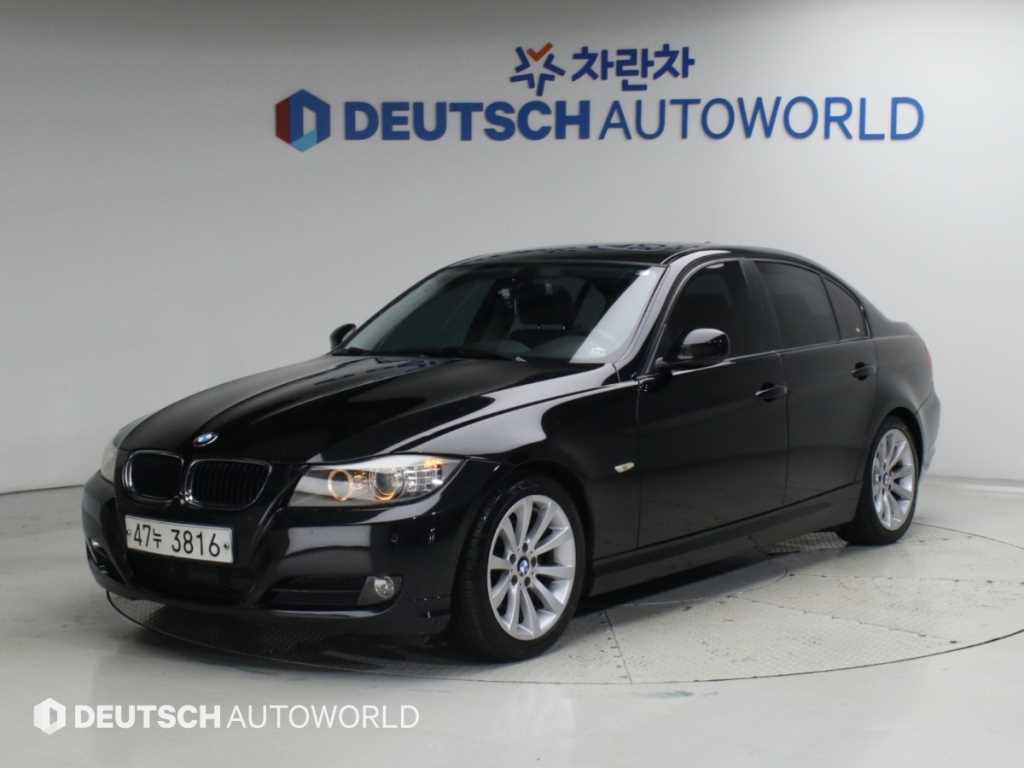 BMW 3시리즈 320i 세단 사진